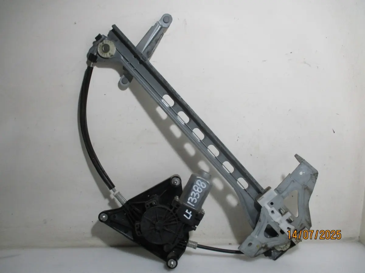 2016 TOYOTA AYGO 1.0I 5-DR LF WINDER MECH + MOTOR