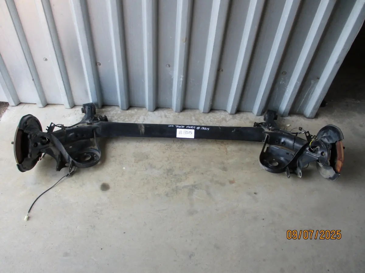 2016 TOYOTA AURIS 1.6 XS REAR AXLE