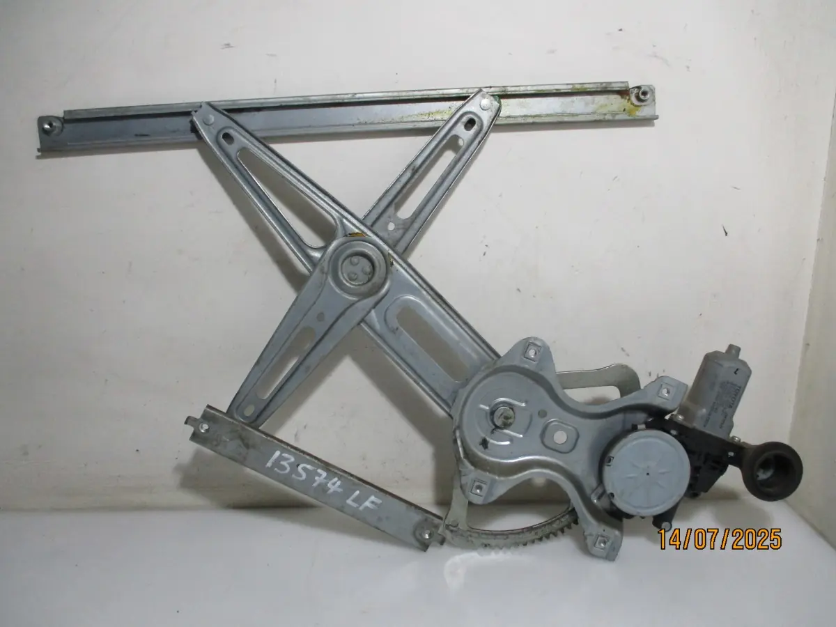2011 TOYOTA COROLLA PRO 2.0 D-4D LF WINDER MECH + MOTOR