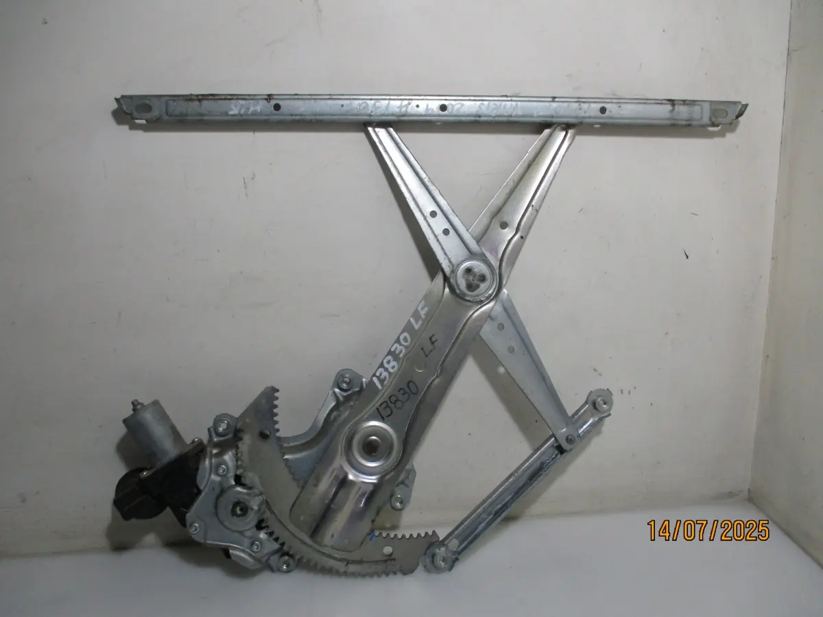 2019 TOYOTA YARIS 1.5I H/B LF WINDER MECH + MOTOR