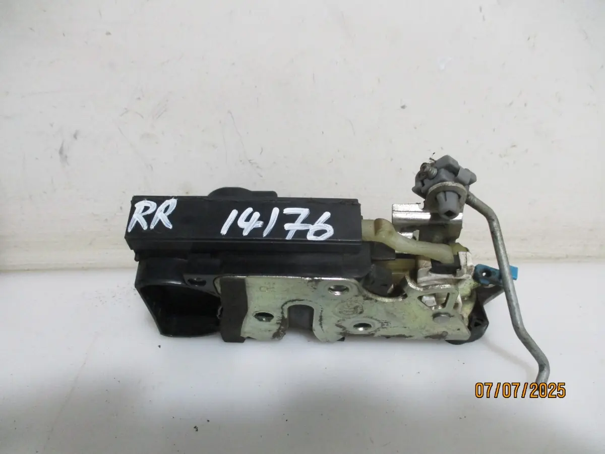 2014 CHEVROLET AVEO 1.6I SEDAN RR DOOR LOCK