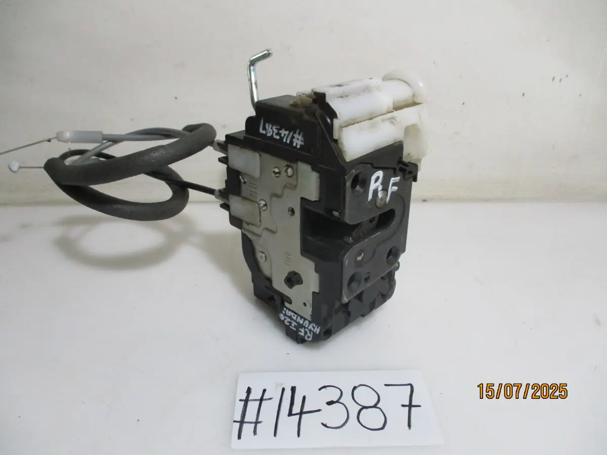 2014 HYUNDAI I20 1.2I H/B RF DOOR LOCK