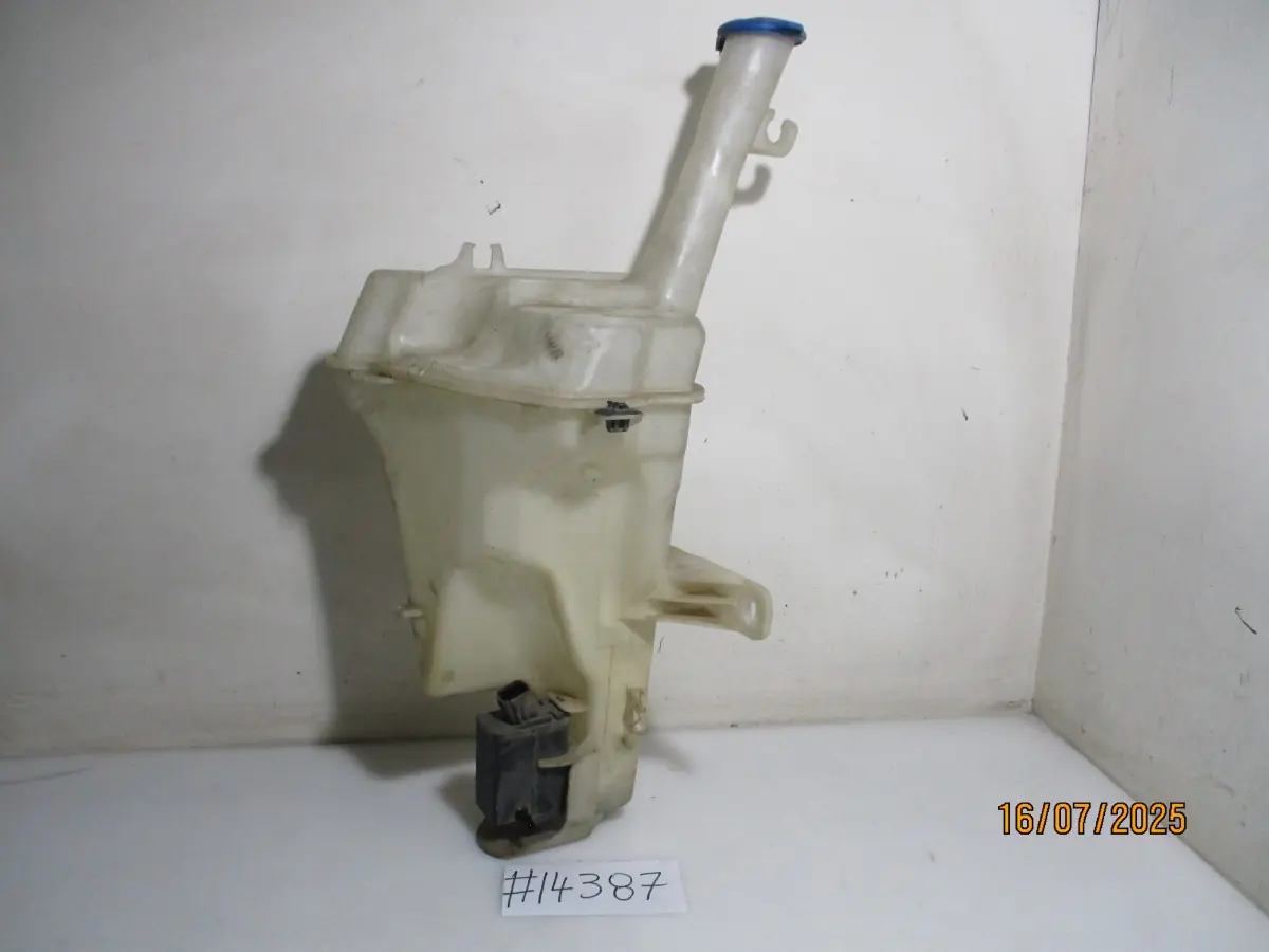 2014 HYUNDAI I20 1.2I H/B WINDSCREEN WASHER BOTTLE