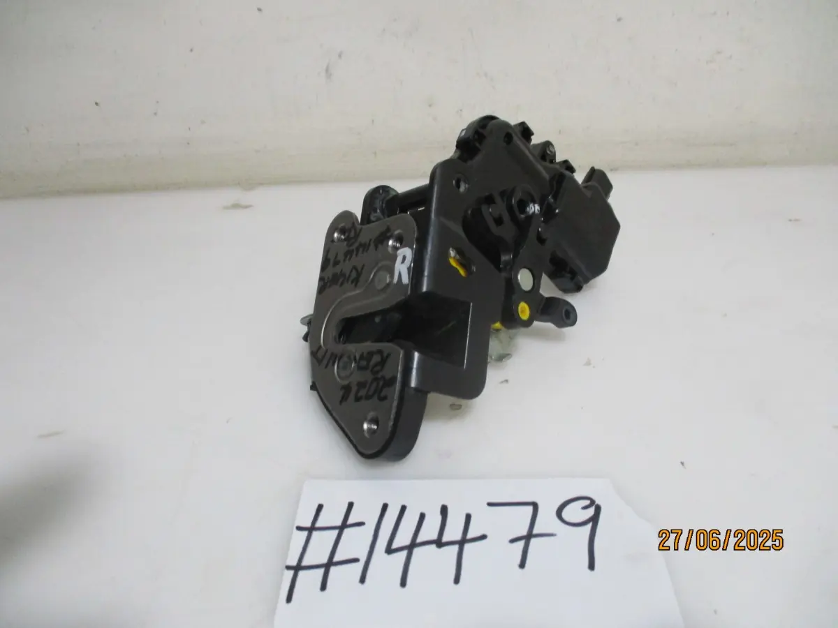 2024 RENAULT KIGER 1.0I INTENS RF DOOR LOCK