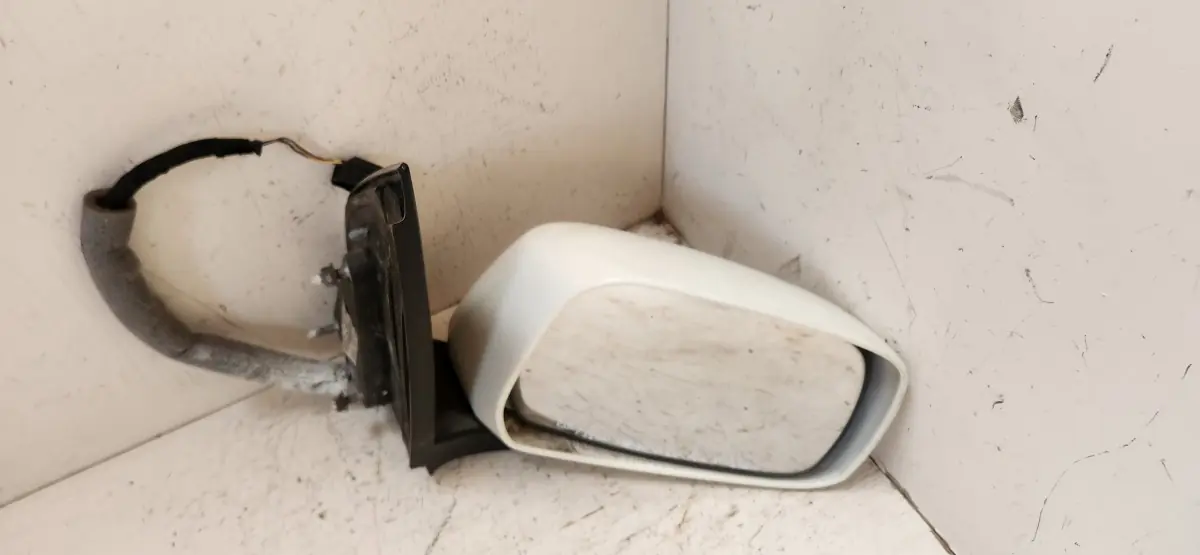 2007 NISSAN NAVARA 4.0 V6 D/C DOOR MIRROR RH
