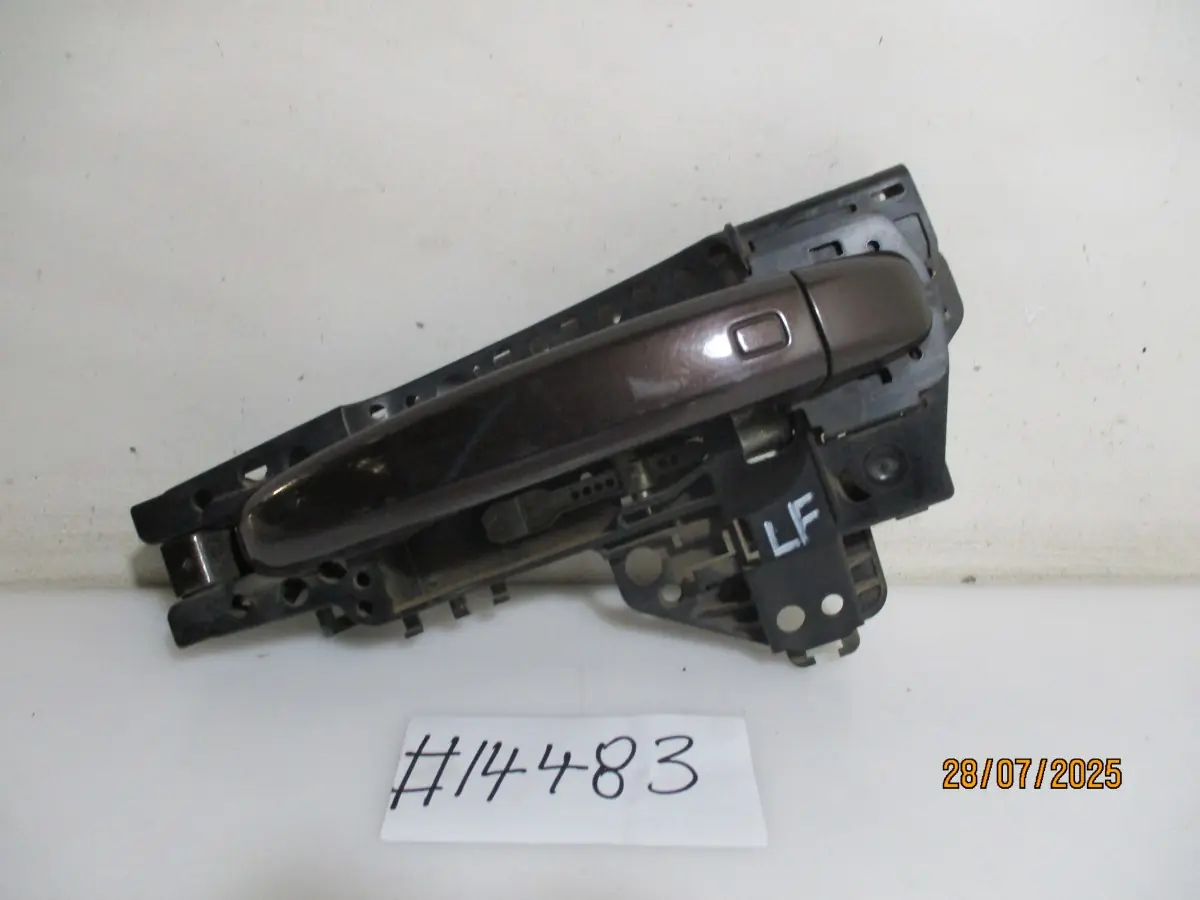 2015 AUDI A4 (B8) 2.0TDI LF DOOR HANDLE
