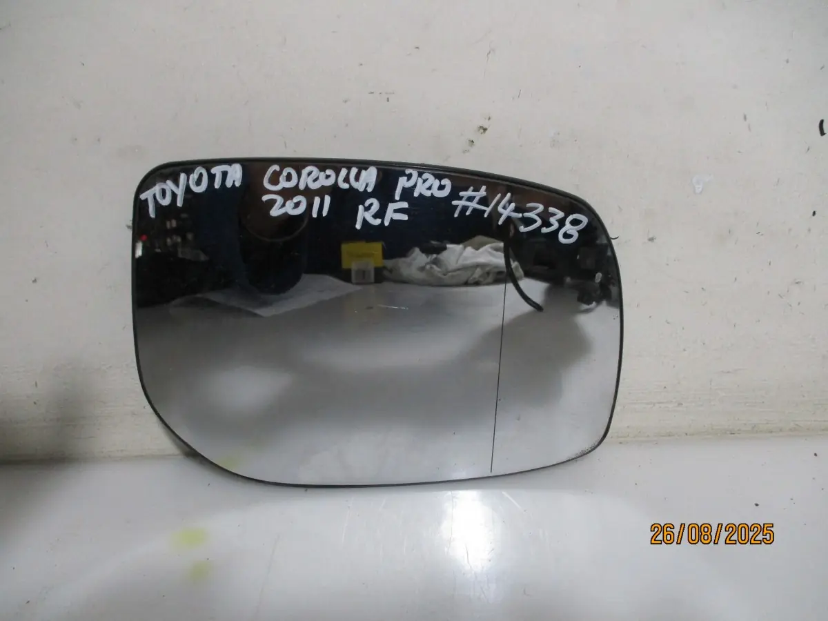 2011 TOYOTA COROLLA PRO 1.3I RF DOOR MIRROR GLASS