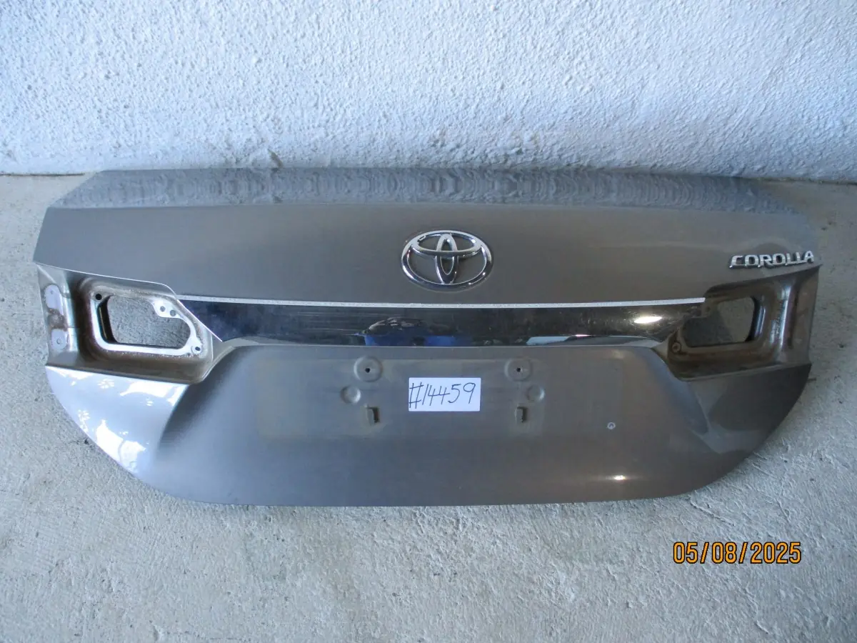 2017 TOYOTA COROLLA 1.3I PRESTIGE BOOTLID