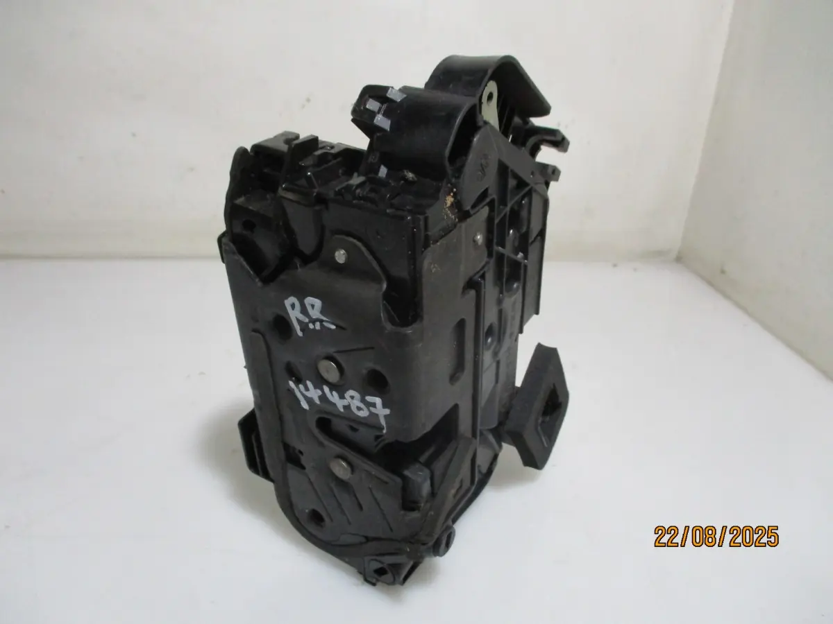 2019 TOYOTA YARIS 1.5 XS CVT 5DR RR DOOR LOCK
