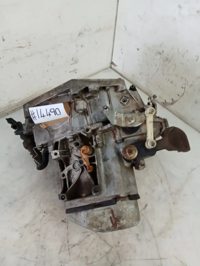 2010 CITROEN C3 1.4I ATTRACTION MANUAL GEARBOX; ENG NO: 10FS; 5 SPEED