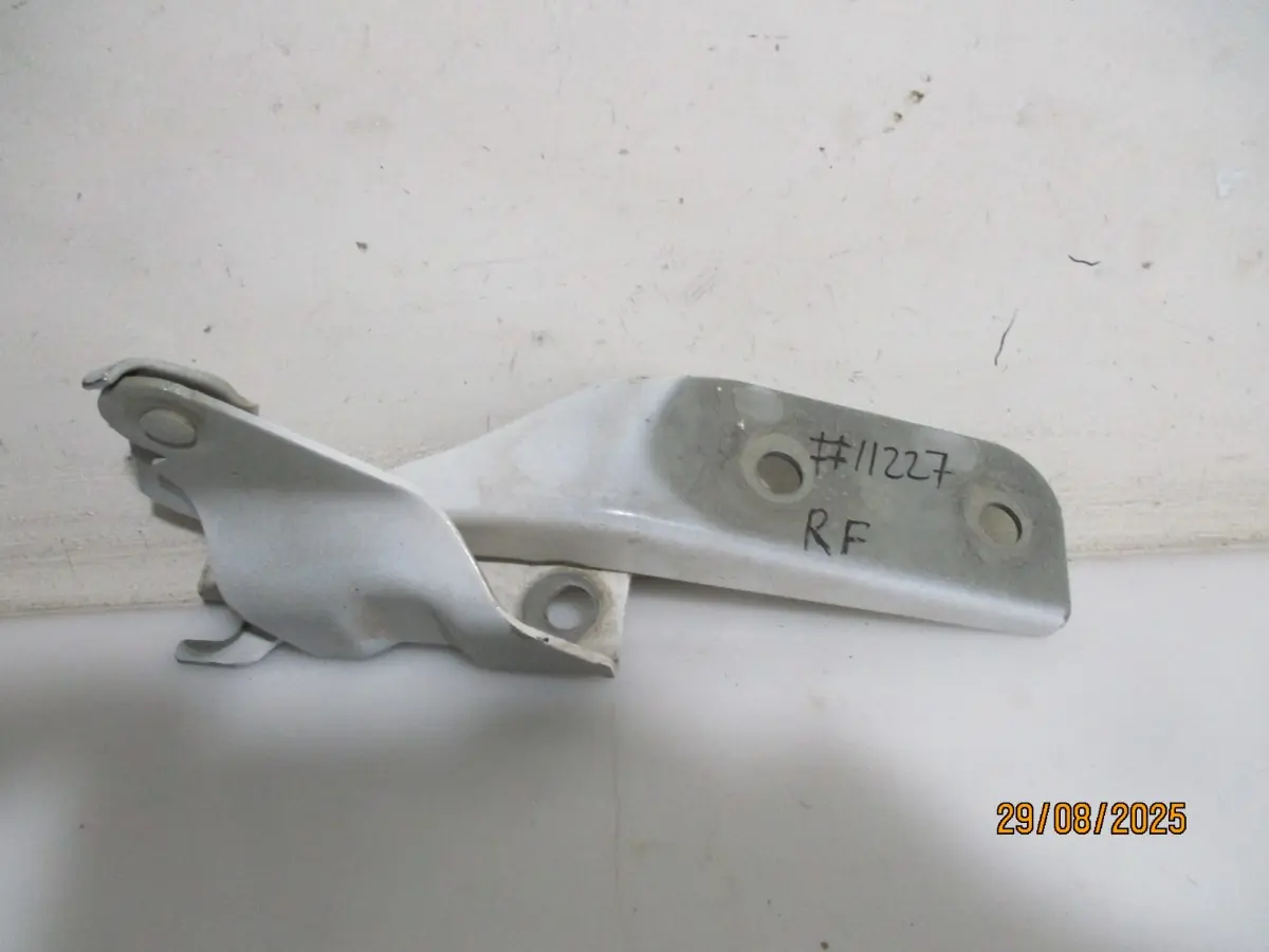 2016 VW UP MOVE 1.0I RF BONNET HINGE