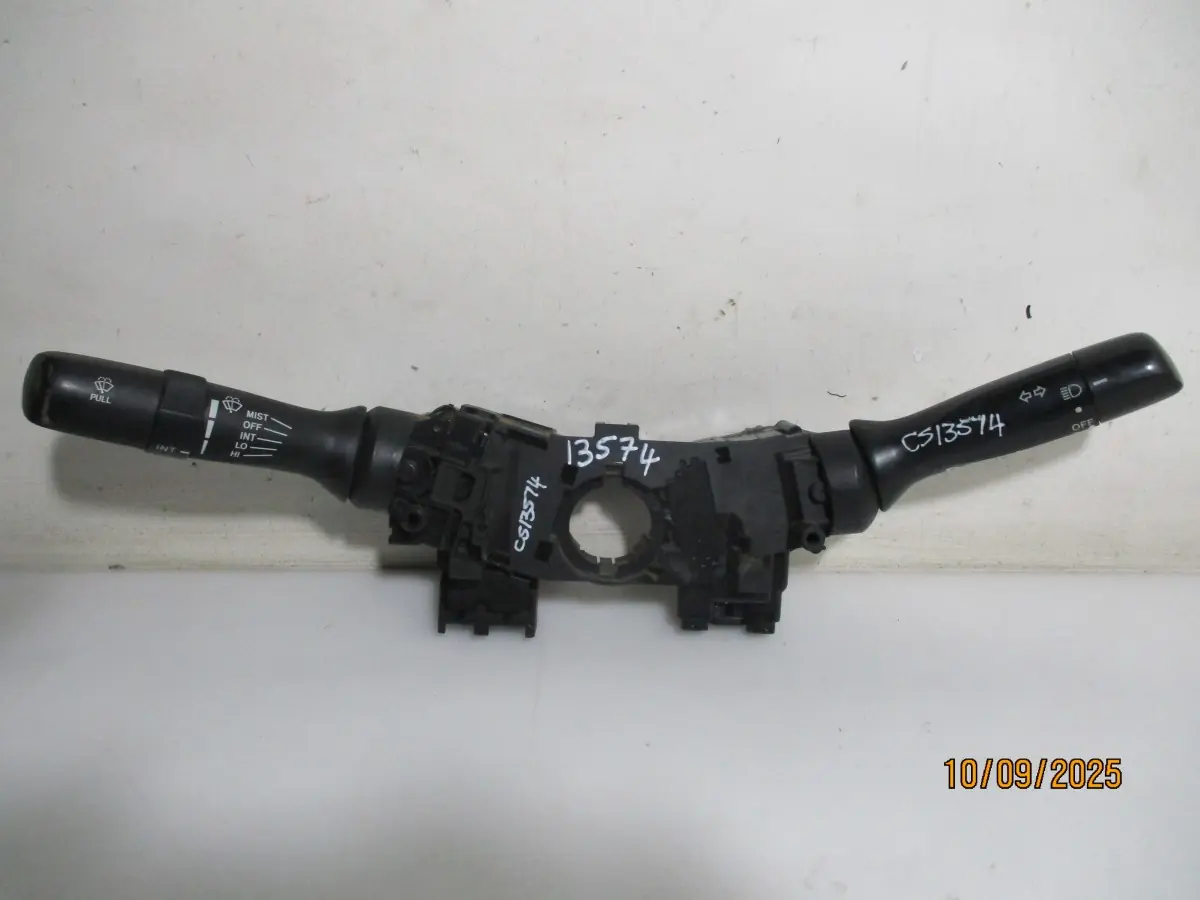 2011 TOYOTA COROLLA PRO 2.0 D-4D COMBO SWITCH