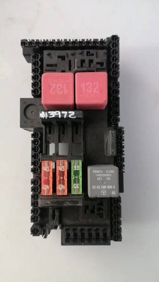 2019 MERCEDES-BENZ C200 W205 COUPE REAR FUSE BOX SAM RELAY MODULE
