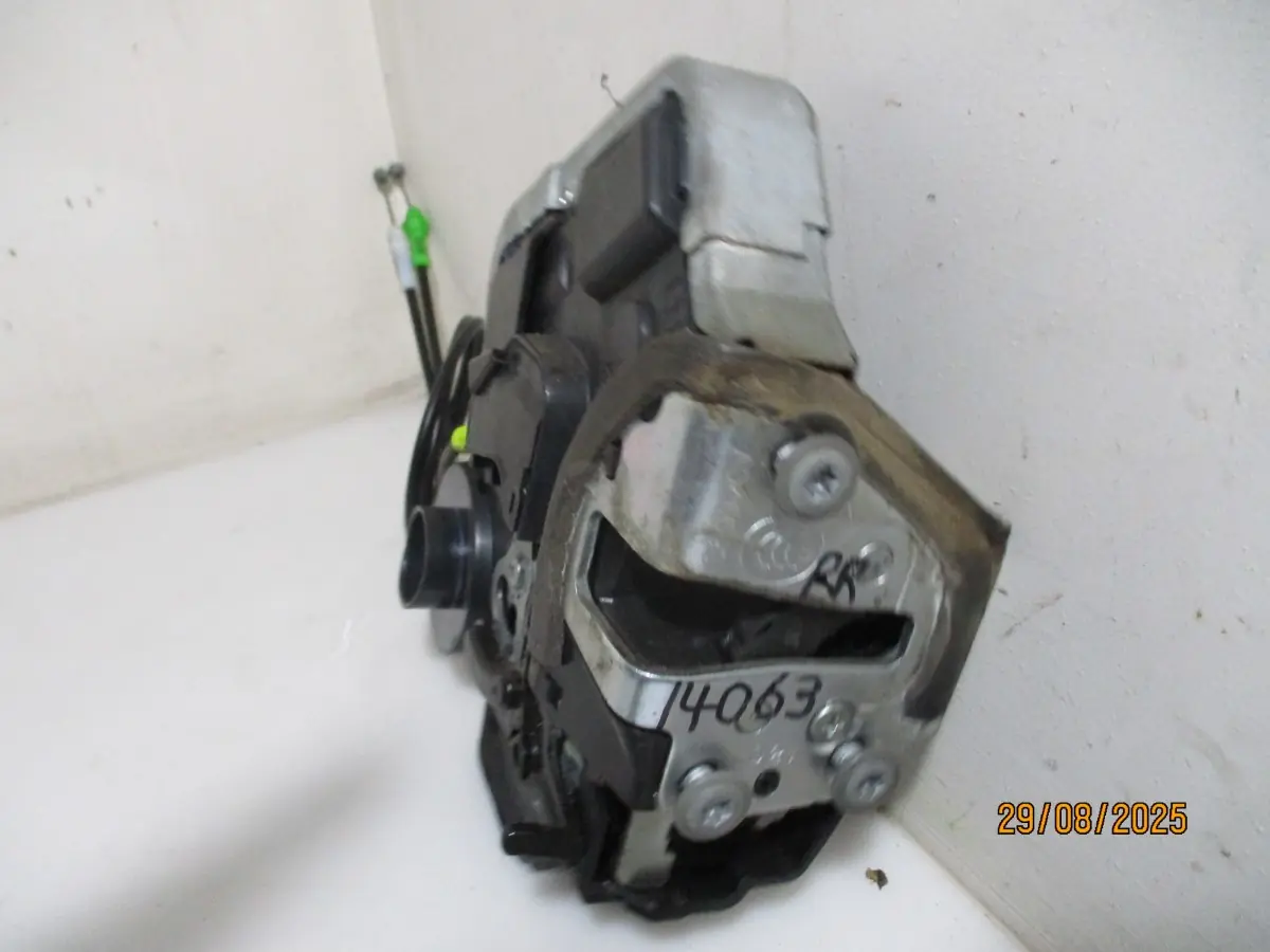 2015 TOYOTA COROLLA 1.4D PRESTIGE RR DOOR LOCK
