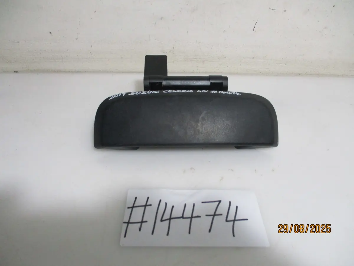 2017 SUZUKI CELERIO 1.0I GA TAILDOOR HANDLE