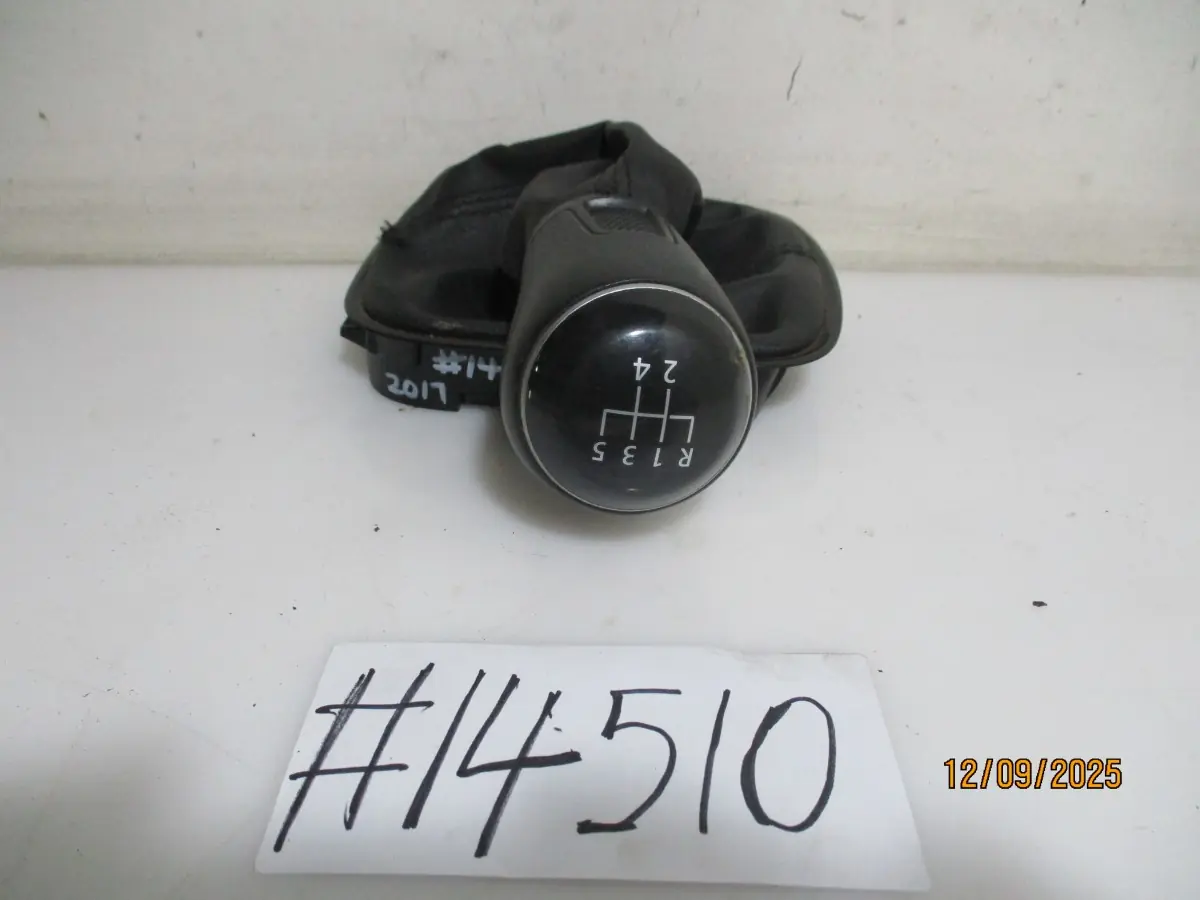2017 VW POLO 7 1.2TSI H/B GEAR SHIFT KNOB