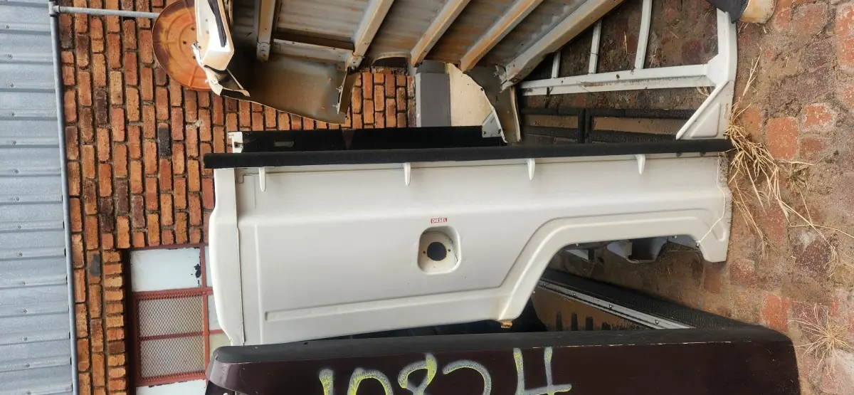 TOYOTA LANDCRUISER D/C LOADBOX