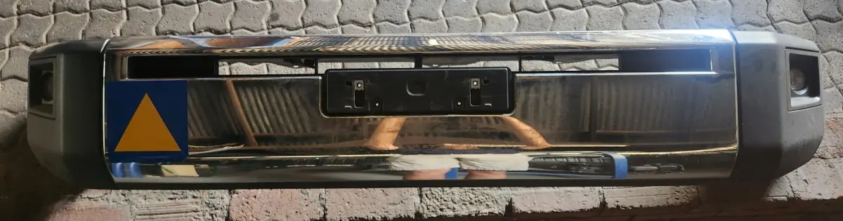 TOYOTA LANDCRUISER CHROME FRONT BUMPER