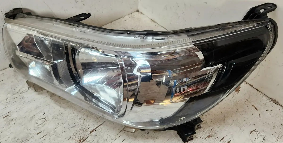 2022 TOYOTA HILUX 2.4 GD S HEADLAMP LH