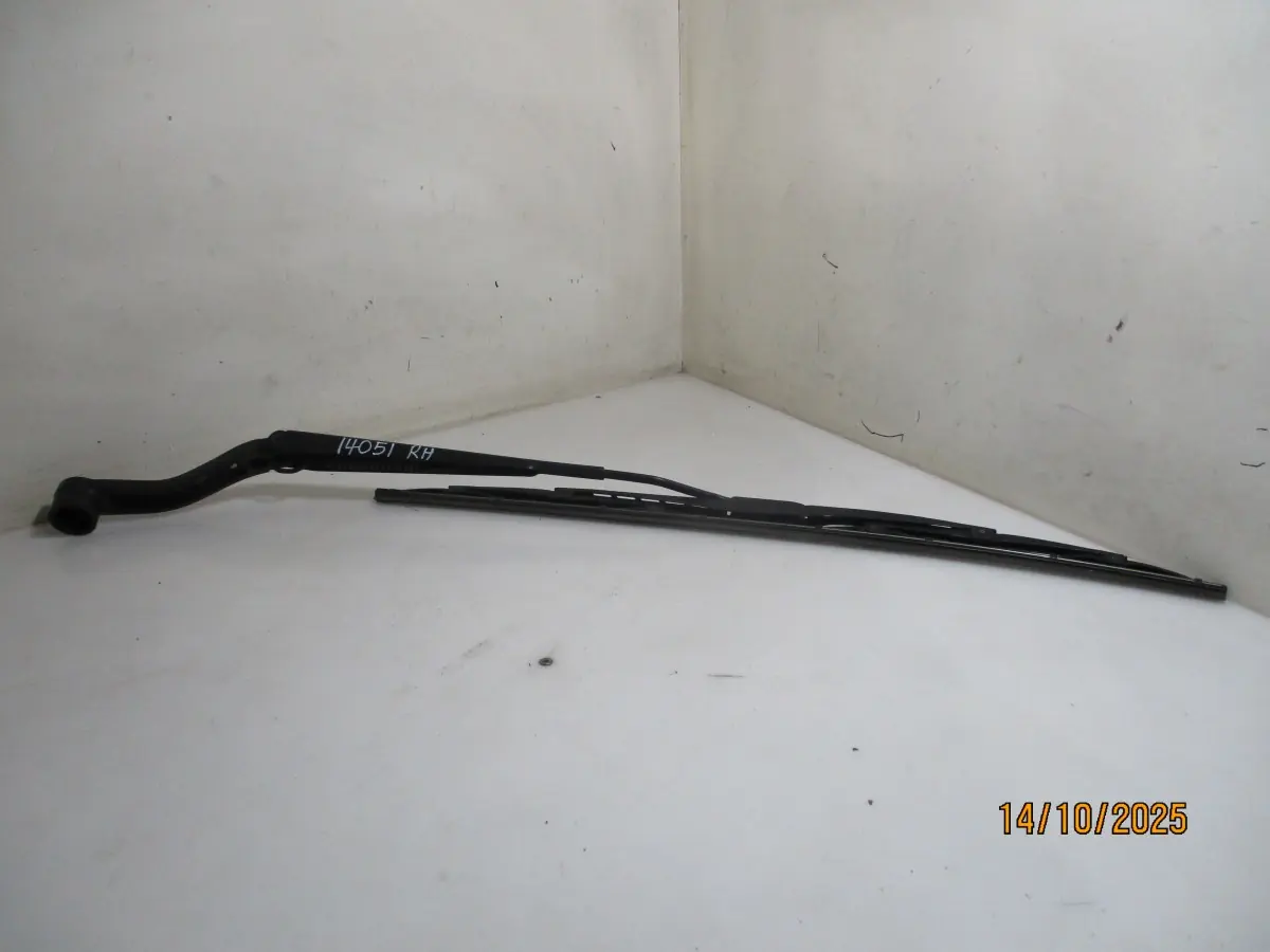 2022 TOYOTA URBAN CRUISER 1.5I XS AUTO RF WIPER ARM