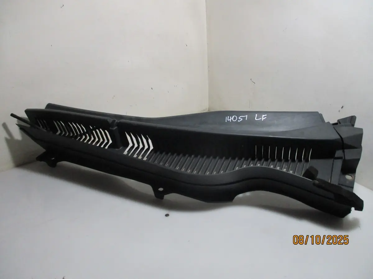2022 TOYOTA URBAN CRUISER 1.5I XS AUTO LF WINDSCREEN COWLING