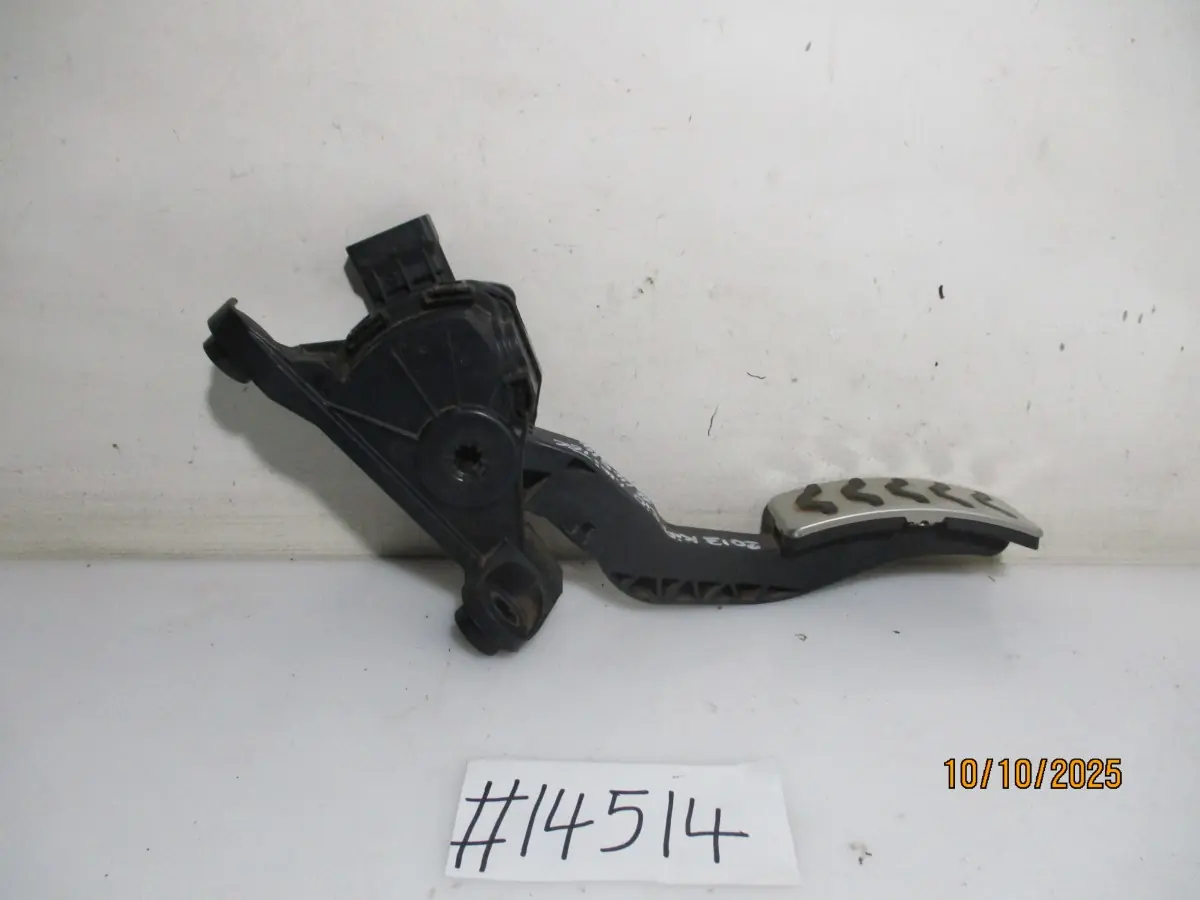 2013 KIA RIO 1.4I TEC SEDAN ACCELERATOR PEDAL