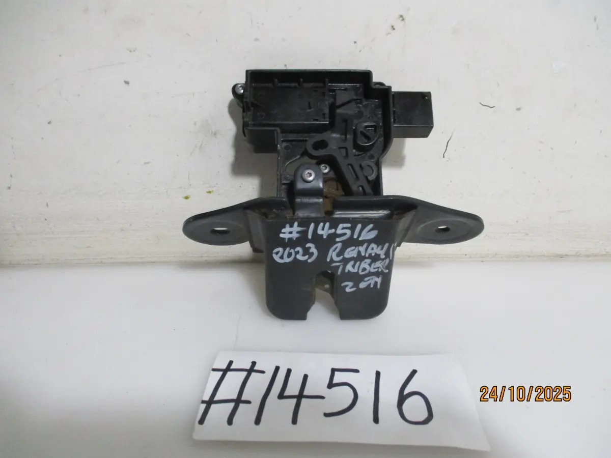 2023 RENAULT TRIBER 1.0I ZEN BOOTLOCK