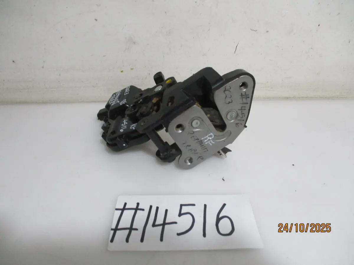 2023 RENAULT TRIBER 1.0I ZEN RF DOOR LOCK