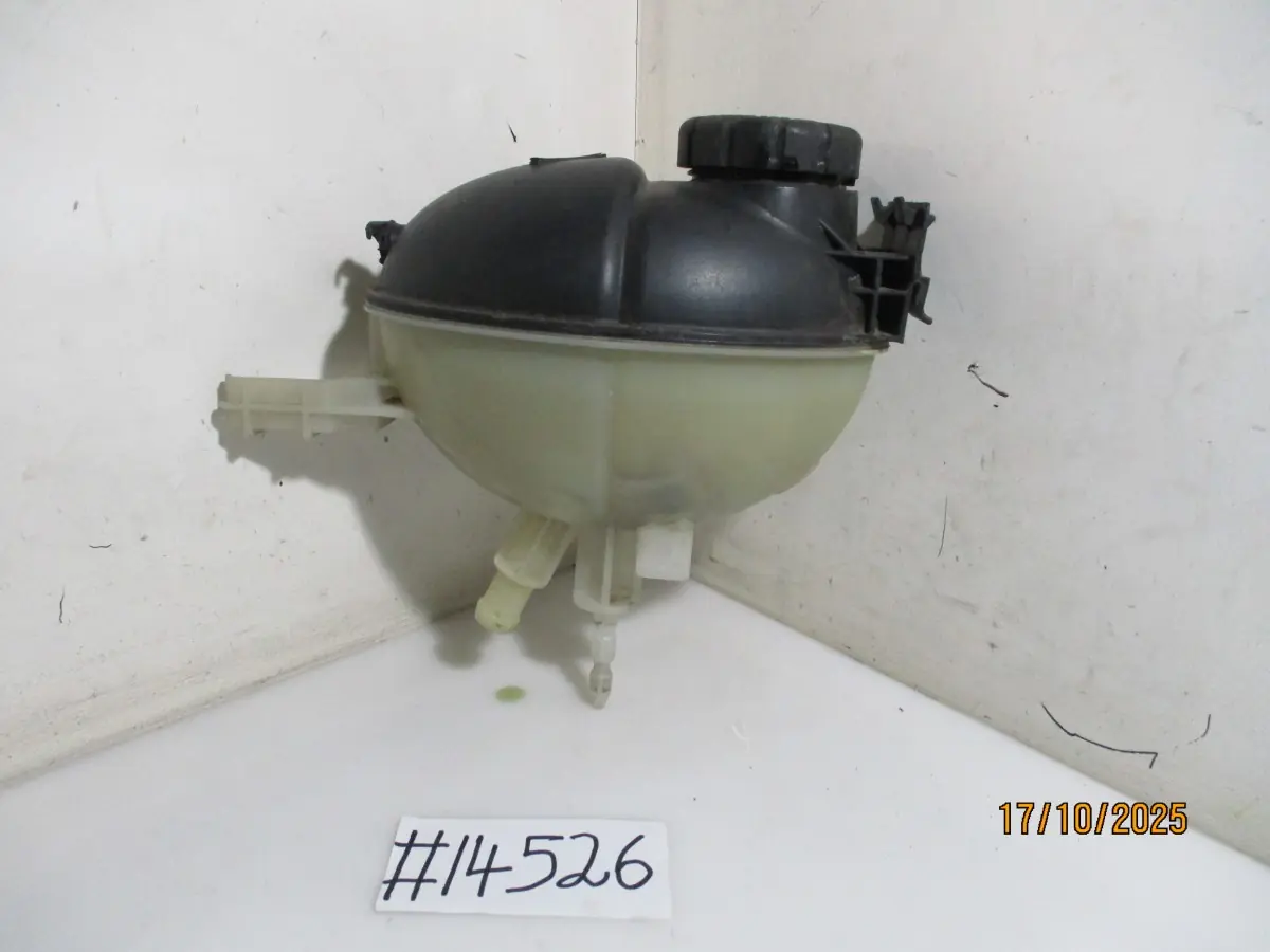 2013 MERCEDES BENZ C200 CDI W204 BLUEEFFICIENCY A/T RADIATOR BOTTLE
