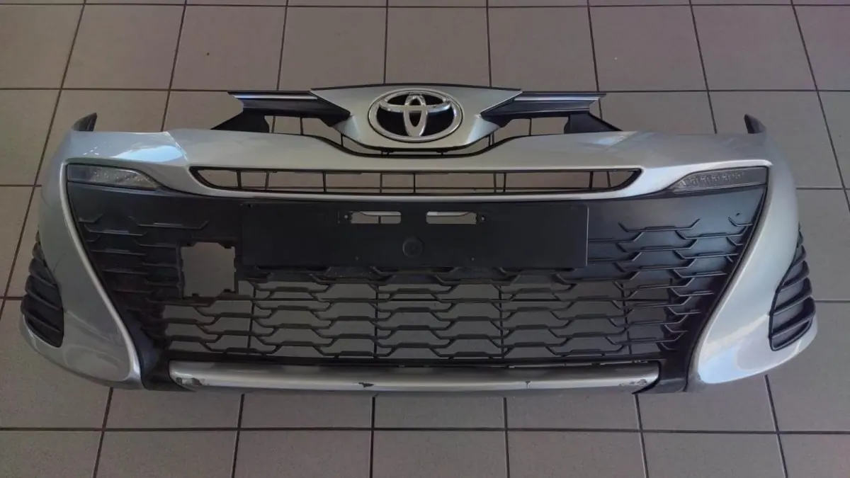 2019 TOYOTA YARIS 1.5I XS CVT H/B FRONT BUMPER