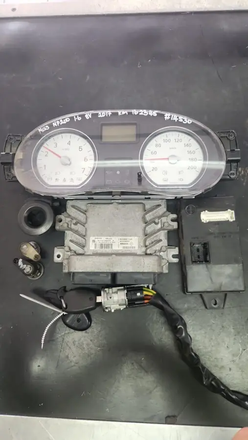 2019 NISSAN NP 200 1.6 A/C LOCKSET