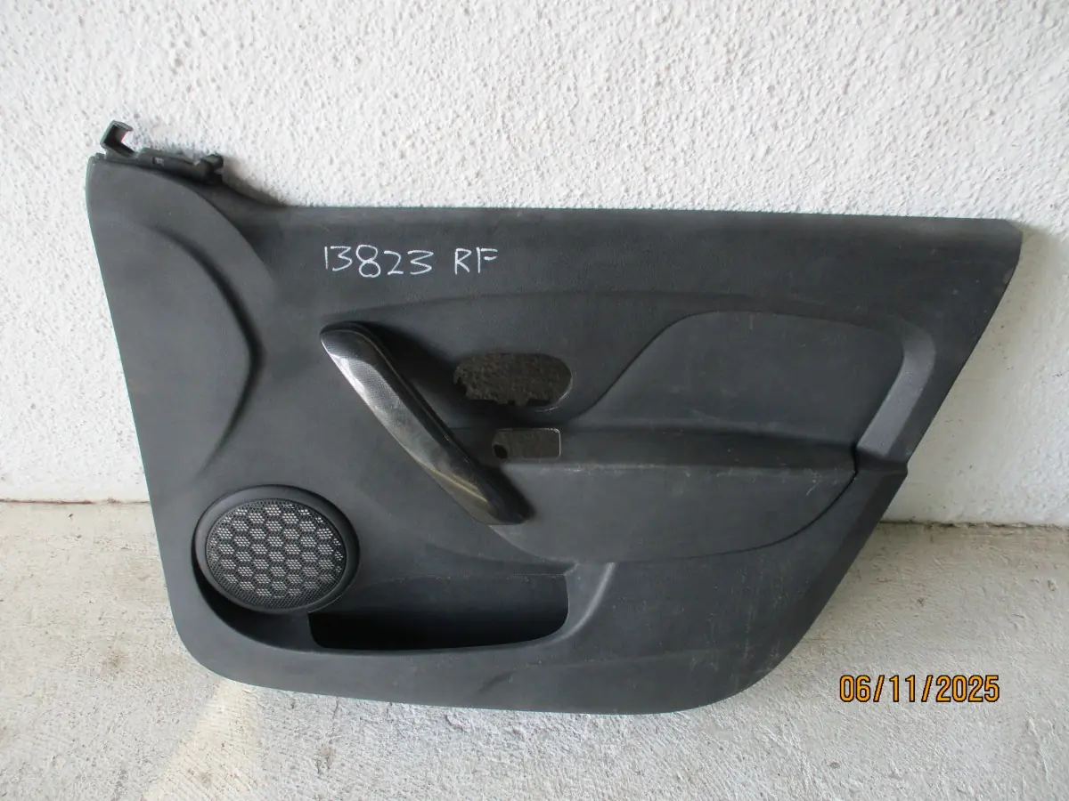 2010 HONDA CR-V 2.4I RF DOOR PANEL