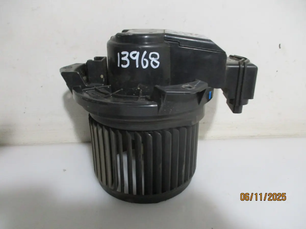 2015 TOYOTA ETIOS 1.5I H/B INTERIOR DASH FAN