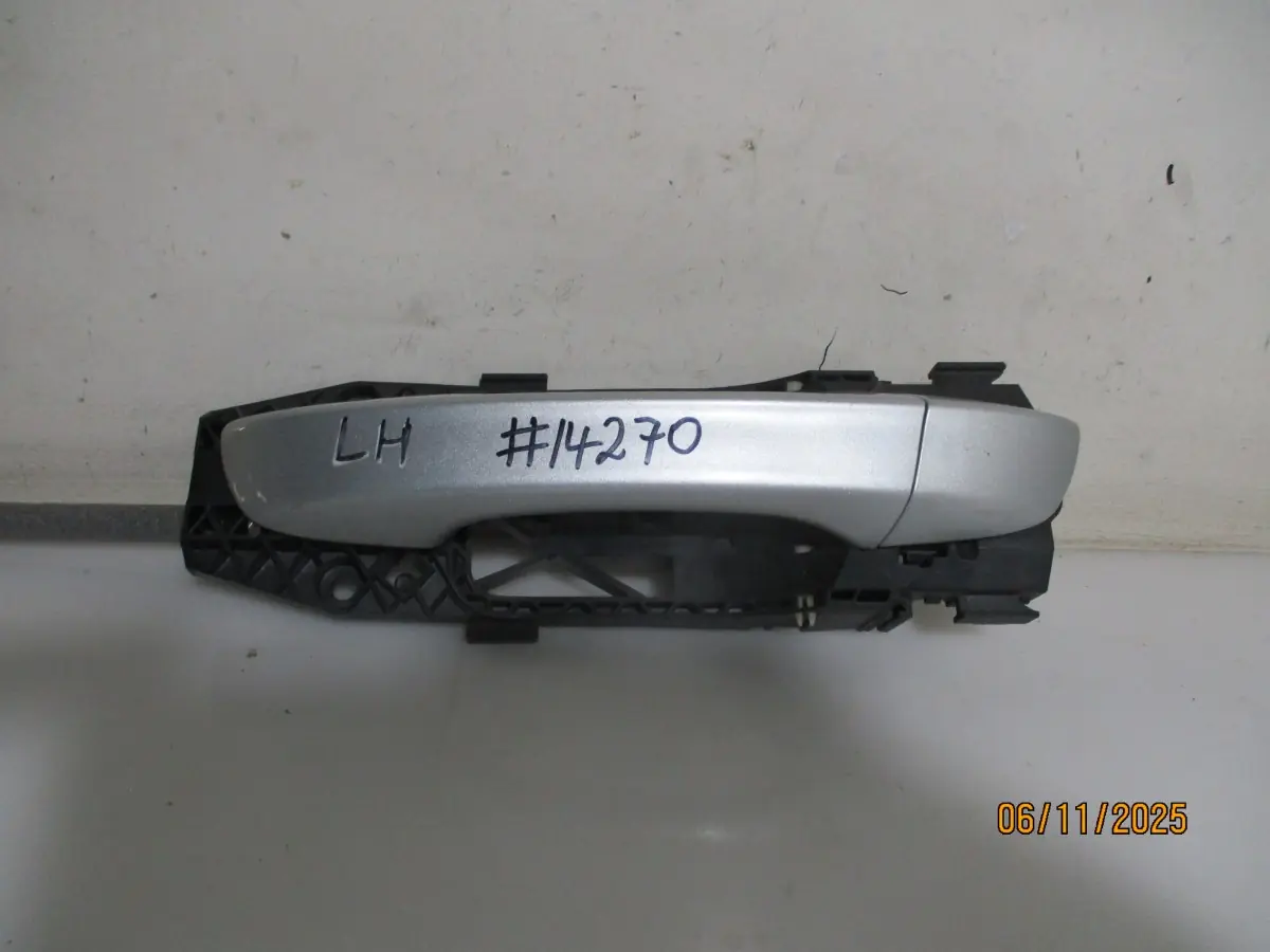 2022 VW POLO 8 1.0I LIFE LR DOOR HANDLE