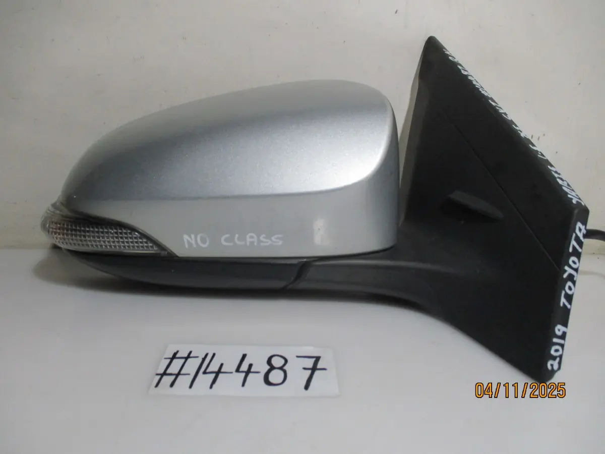 2019 TOYOTA YARIS 1.5I XS CVT H/B RH DOORMIRROR ELECT (NO GLASS)