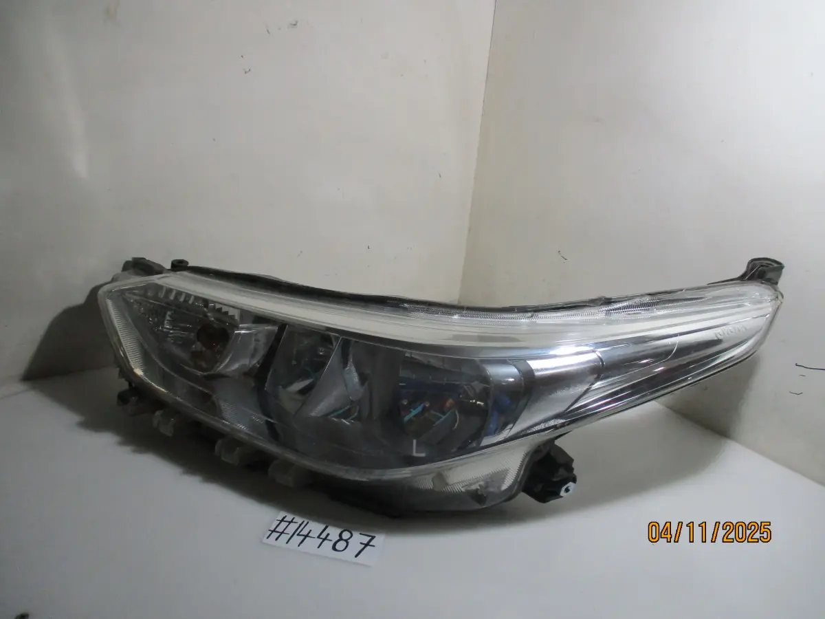 2019 TOYOTA YARIS 1.5I XS CVT H/B LH HEADLAMP