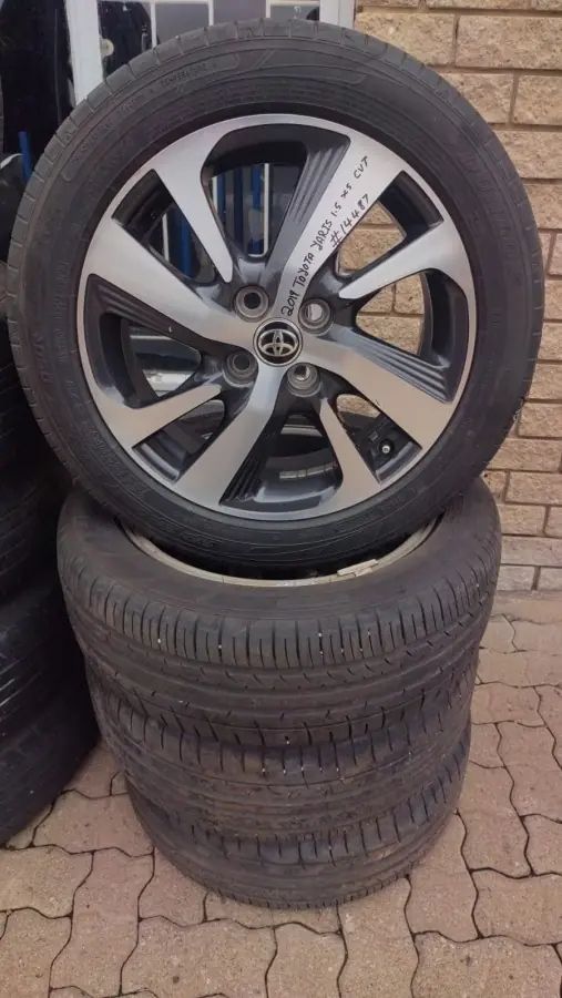 2019 TOYOTA YARIS 1.5I H/B 16'' MAG & TYRE SET