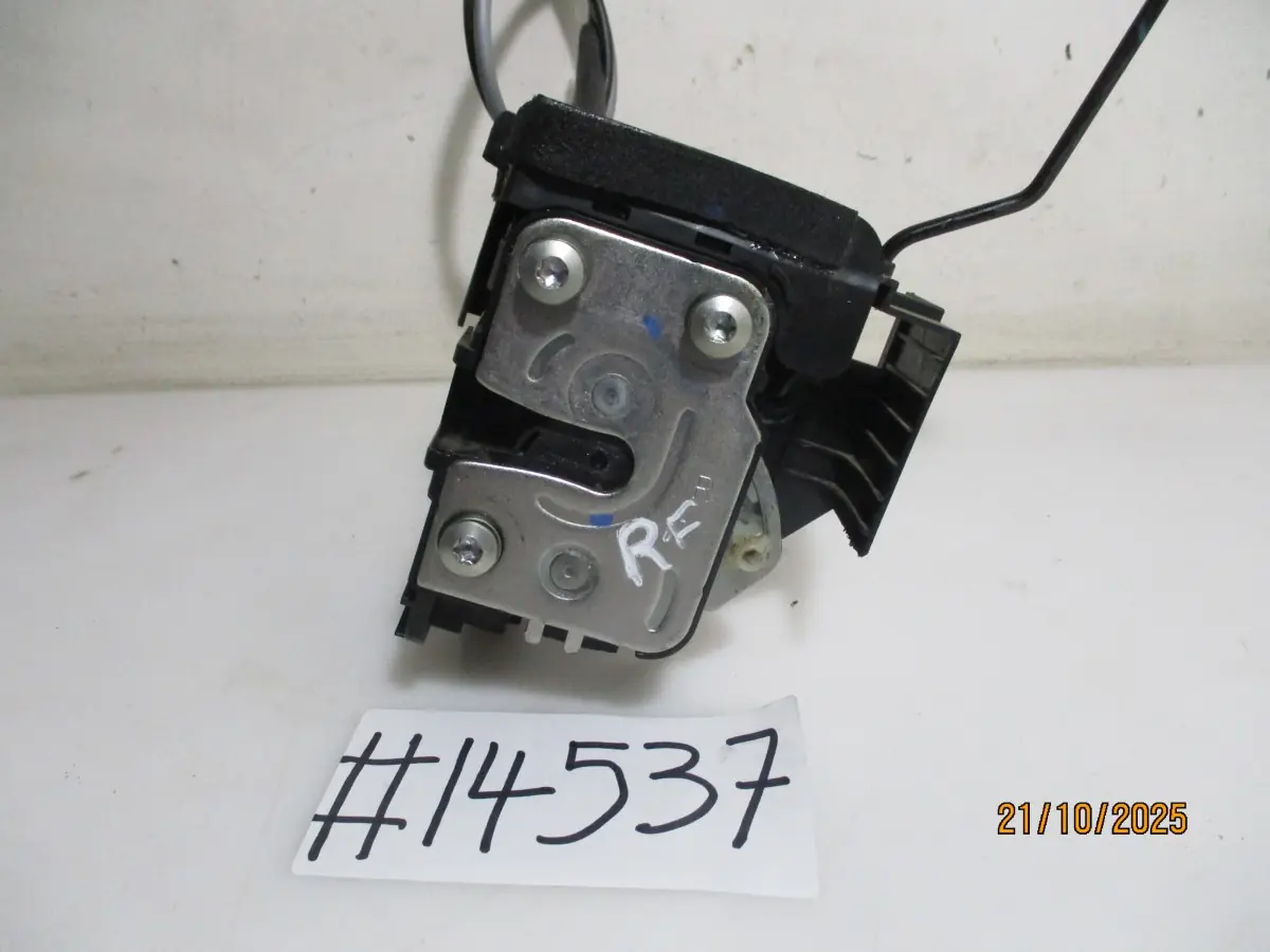 2023 KIA PEGAS 1.4I SEDAN RF DOOR LOCK