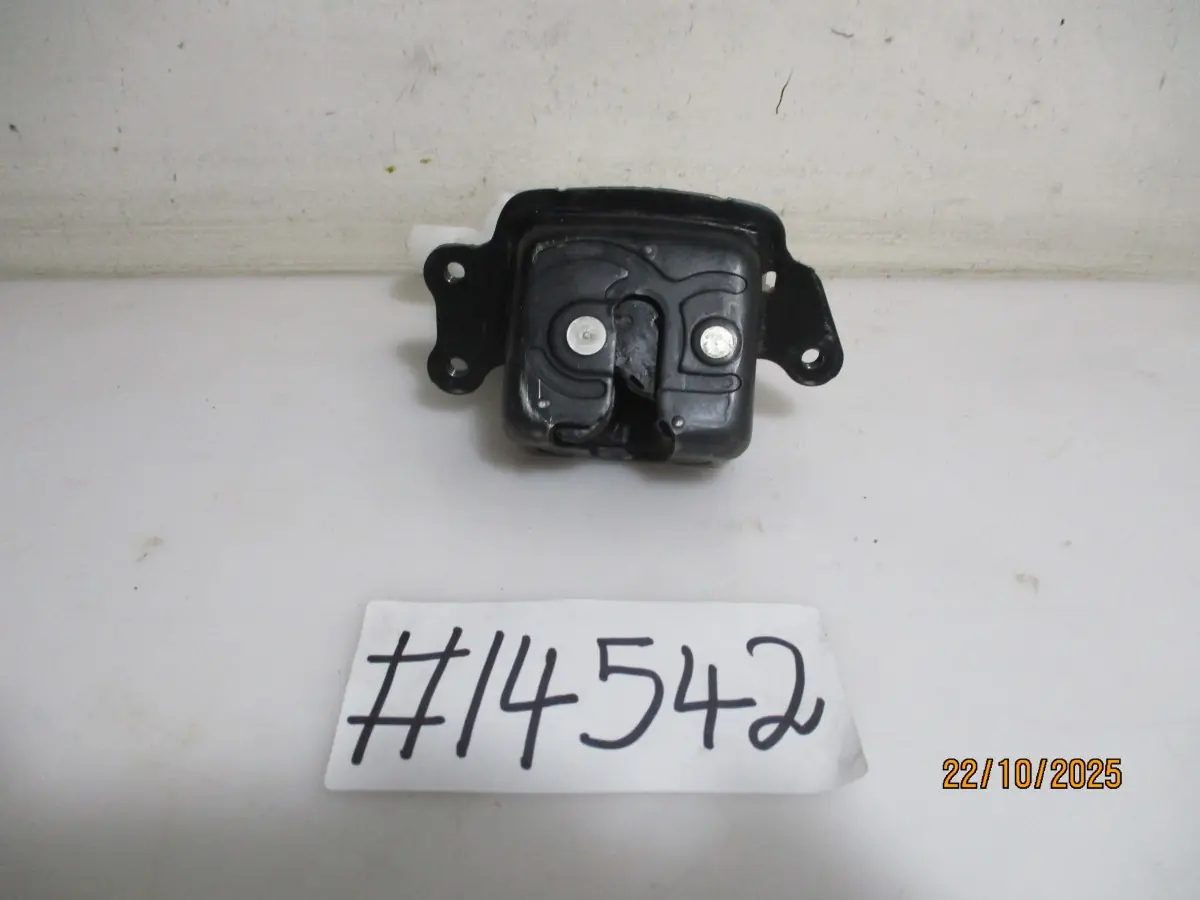 2023 TOYOTA COROLLA CROSS 1.8I XR CVT BOOTLOCK