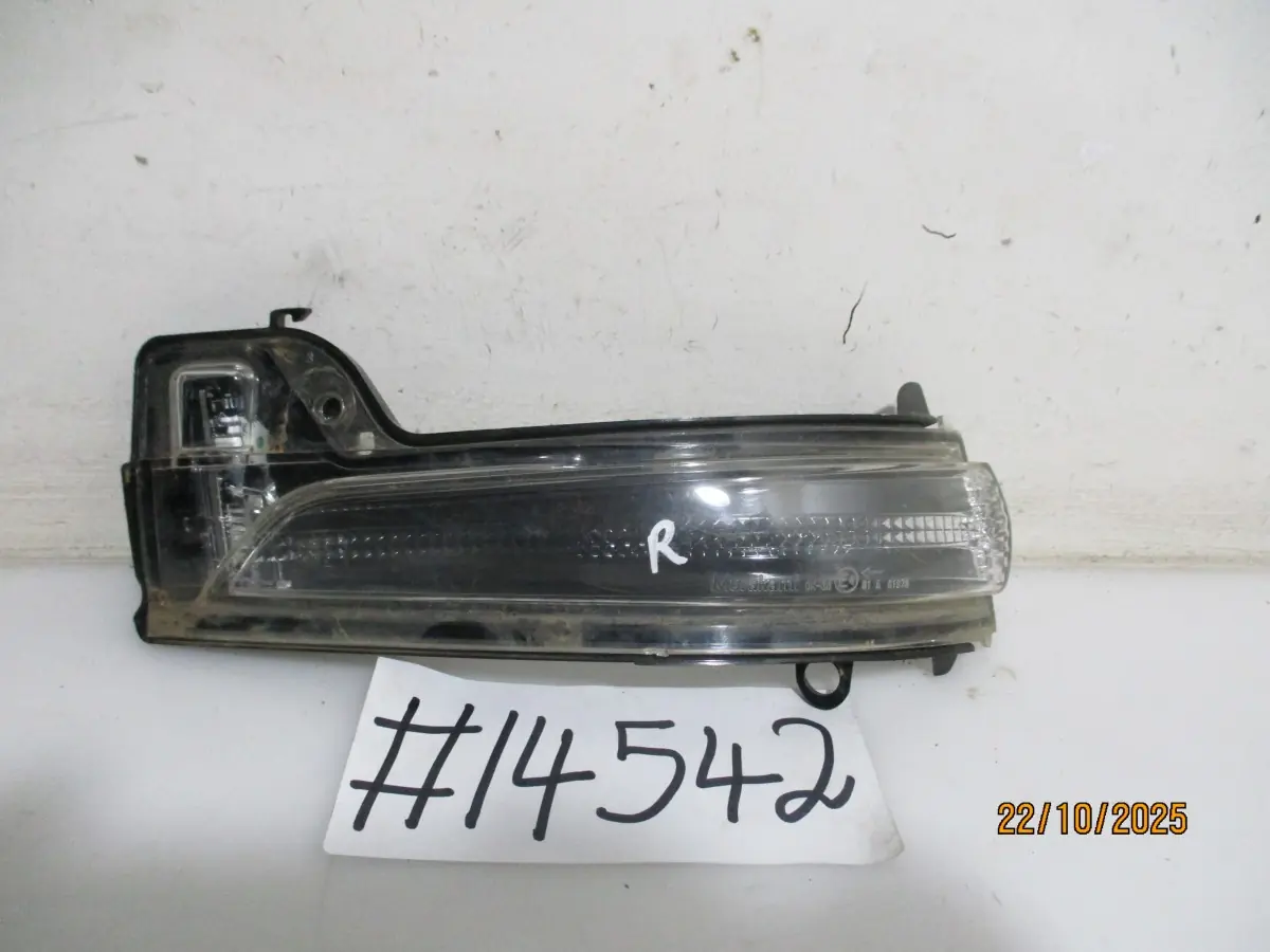 2023 TOYOTA COROLLA CROSS 1.8I XR CVT RH DOORMIRROR INDICATOR
