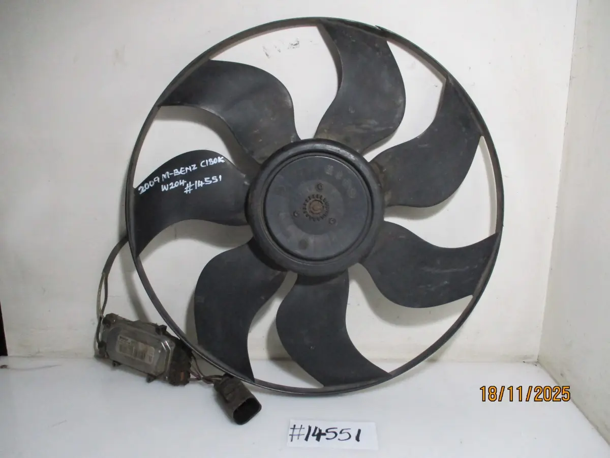 2009 MERCEDES-BENZ C180K W204 BLUEEFFICENCY A/T RADIATOR FAN ONLY