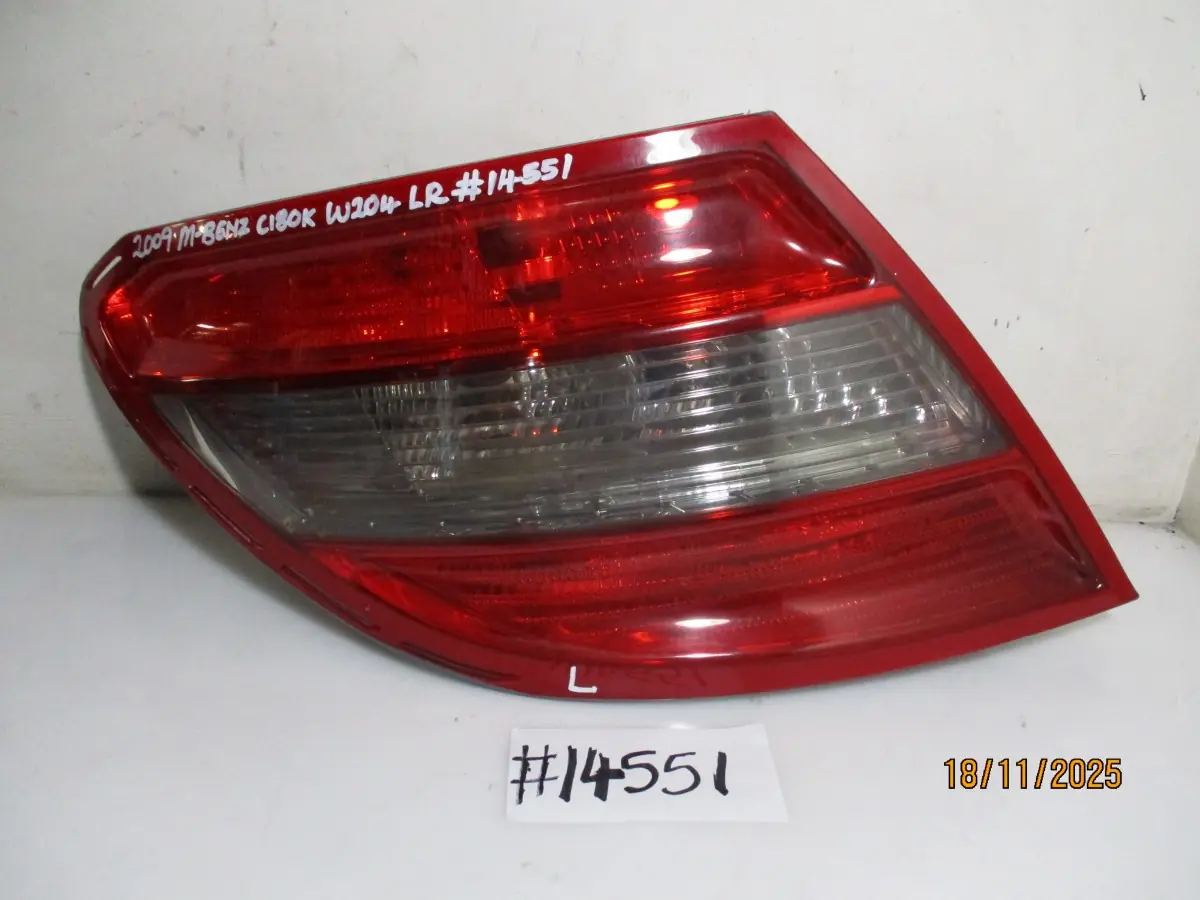 2009 MERCEDES-BENZ C180K W204 BLUEEFFICENCY A/T LR TAILLAMP (GLOBE TYPE)