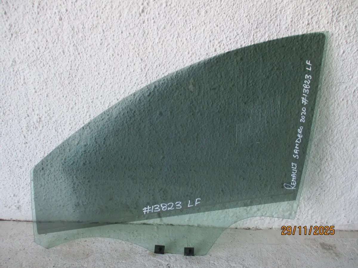 2020 RENAULT SANDERO 900TI LF DOOR GLASS