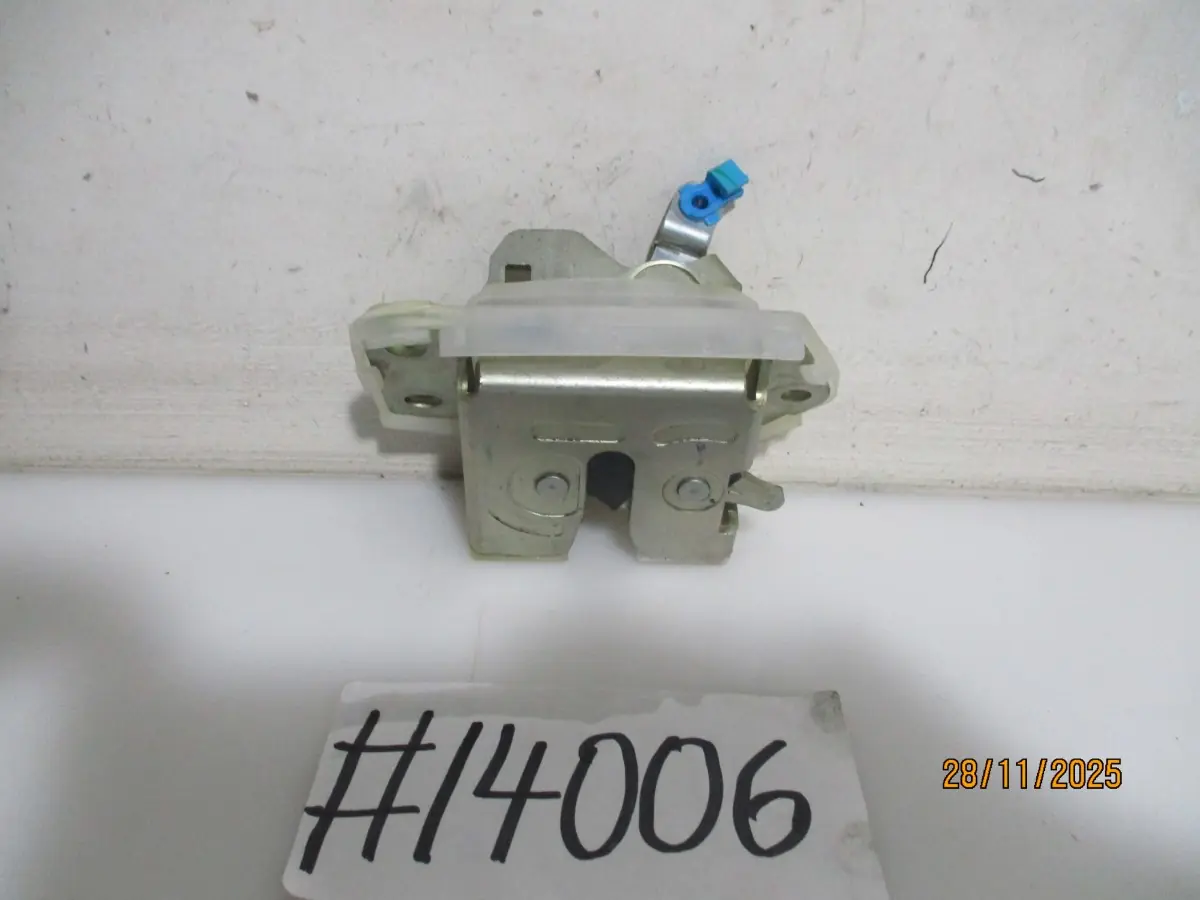 2022 MAHINDRA KUV100 1.2I K2+ DARE BOOTLOCK