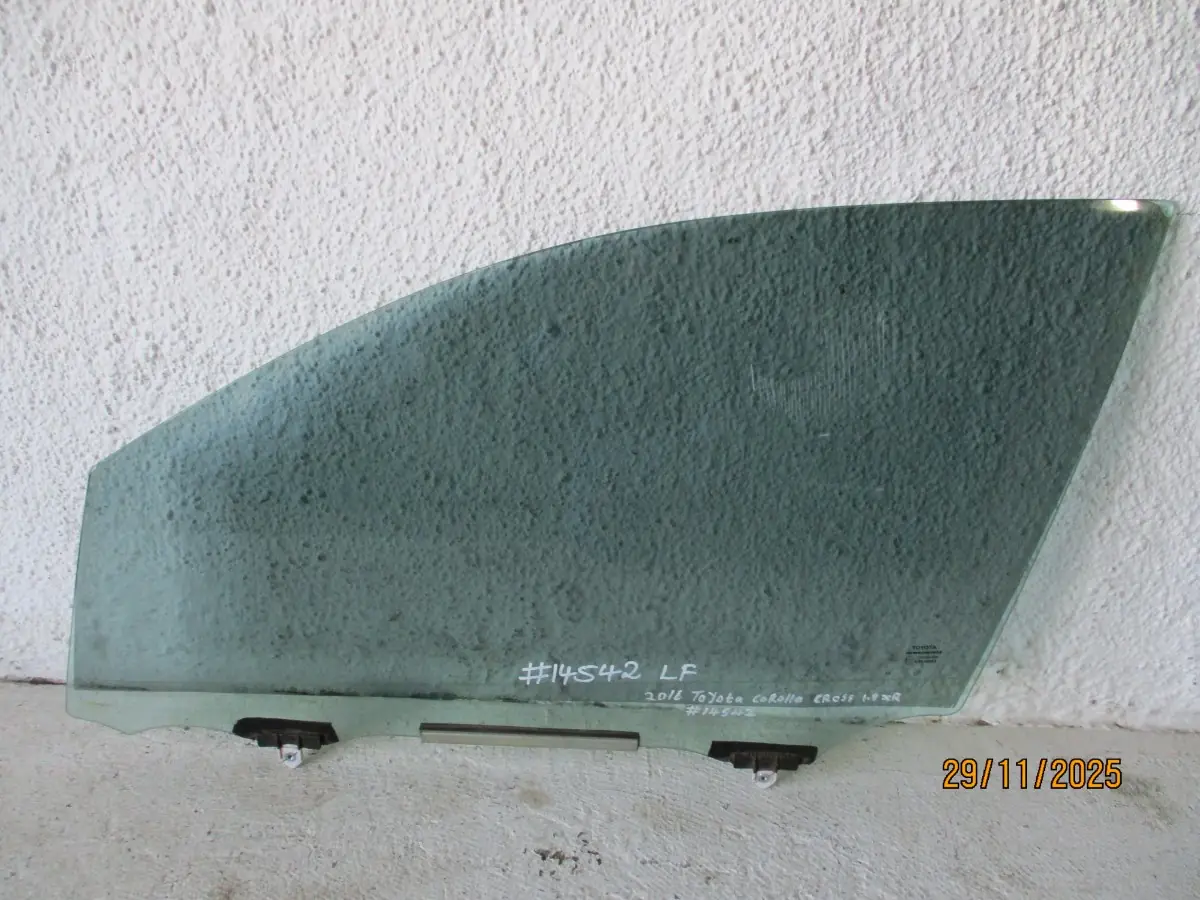 2023 TOYOTA COROLLA CROSS 1.8XR LF DOOR GLASS