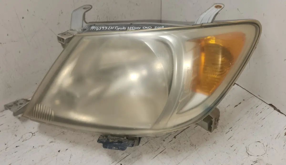2008 TOYOTA HILUX 3.0 D4D HEADLAMP LH