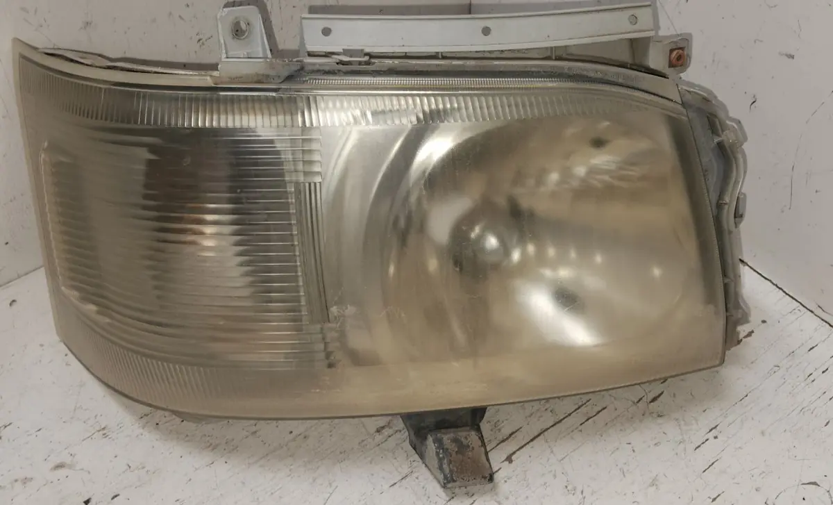 2006 TOYOTA QUANTUM 2.7 VVTi 14SEATER HEADLAMP RH