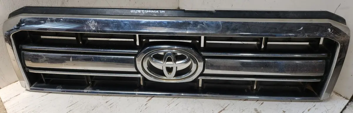 2012 TOYOTA LANDCRUISER SW 4.2D CHROME GRILLE