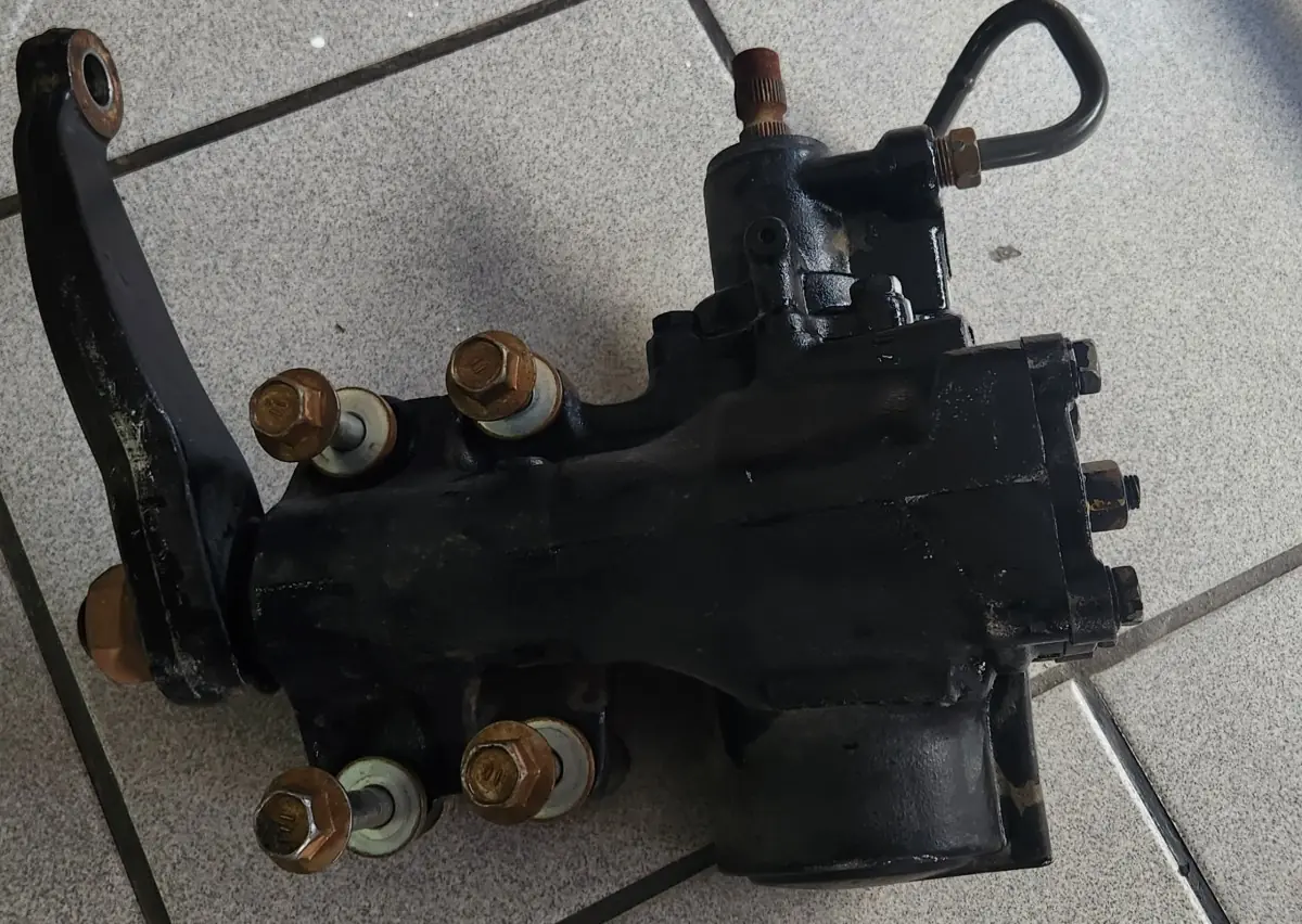 2012 TOYOTA LANDCRUISER SW 4.2D STEERING BOX