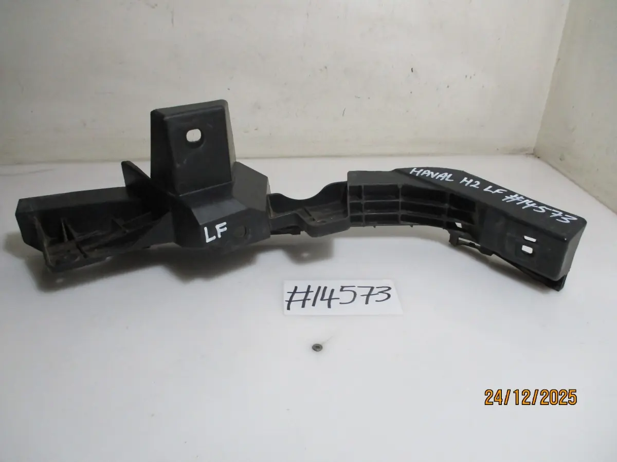 2018 HAVAL H2 1.5T CITY LF LOWER HEADLAMP BRACKET